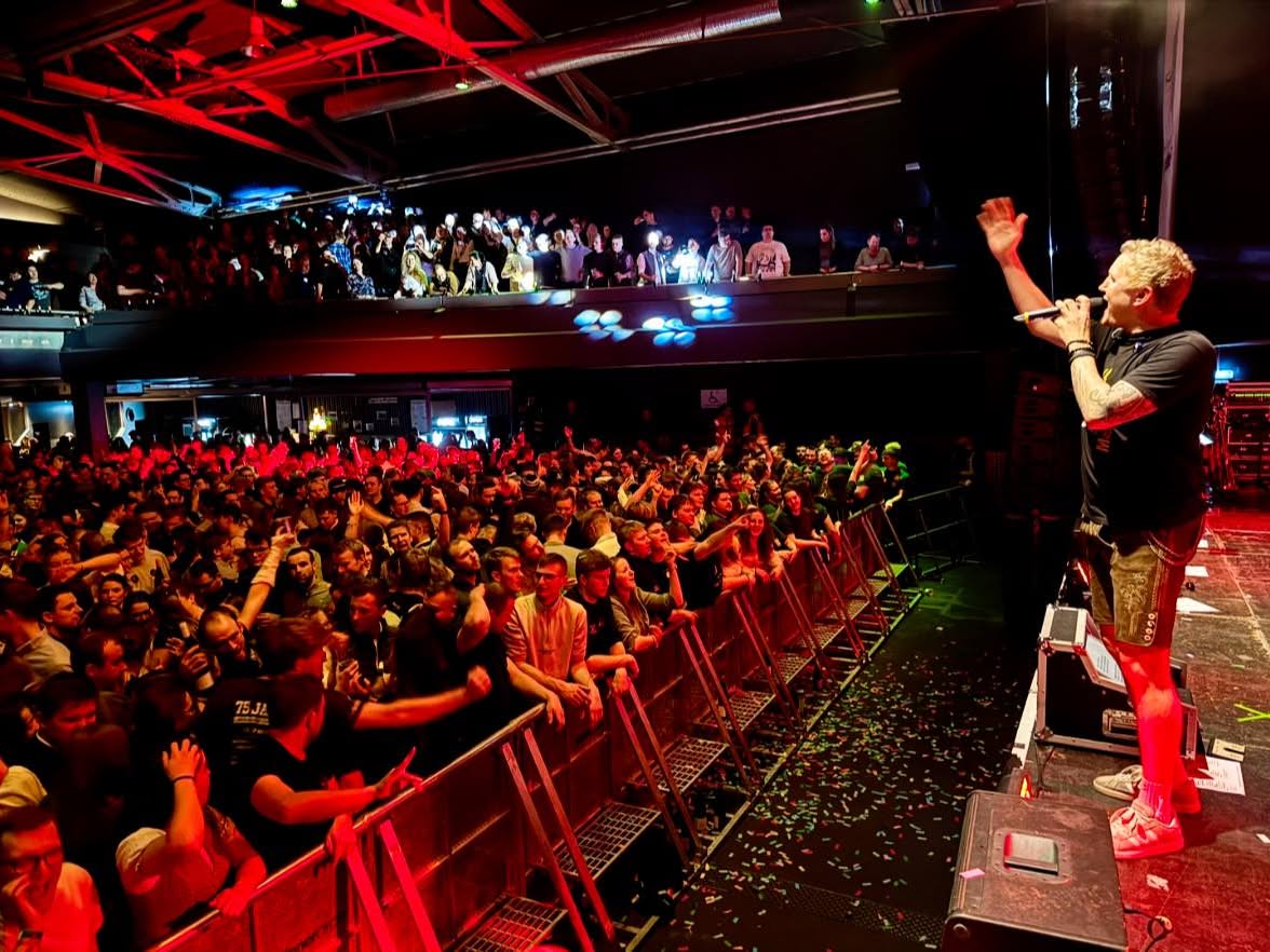 Krachleder Sänger live auf dem Stadtfest